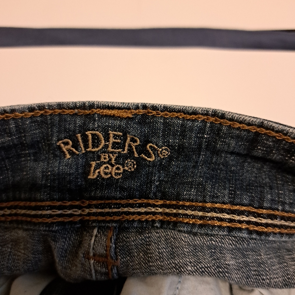 Women's Lee Rider Jeans - Picture 3 of 6